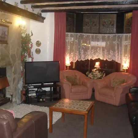 Balmoral Guest House-3